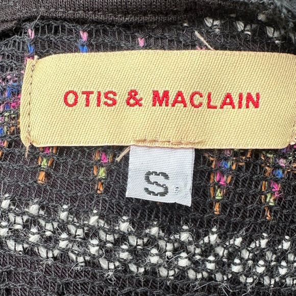 Otis & Maclain chevron weave sheer top - size S - Picture 3 of 4